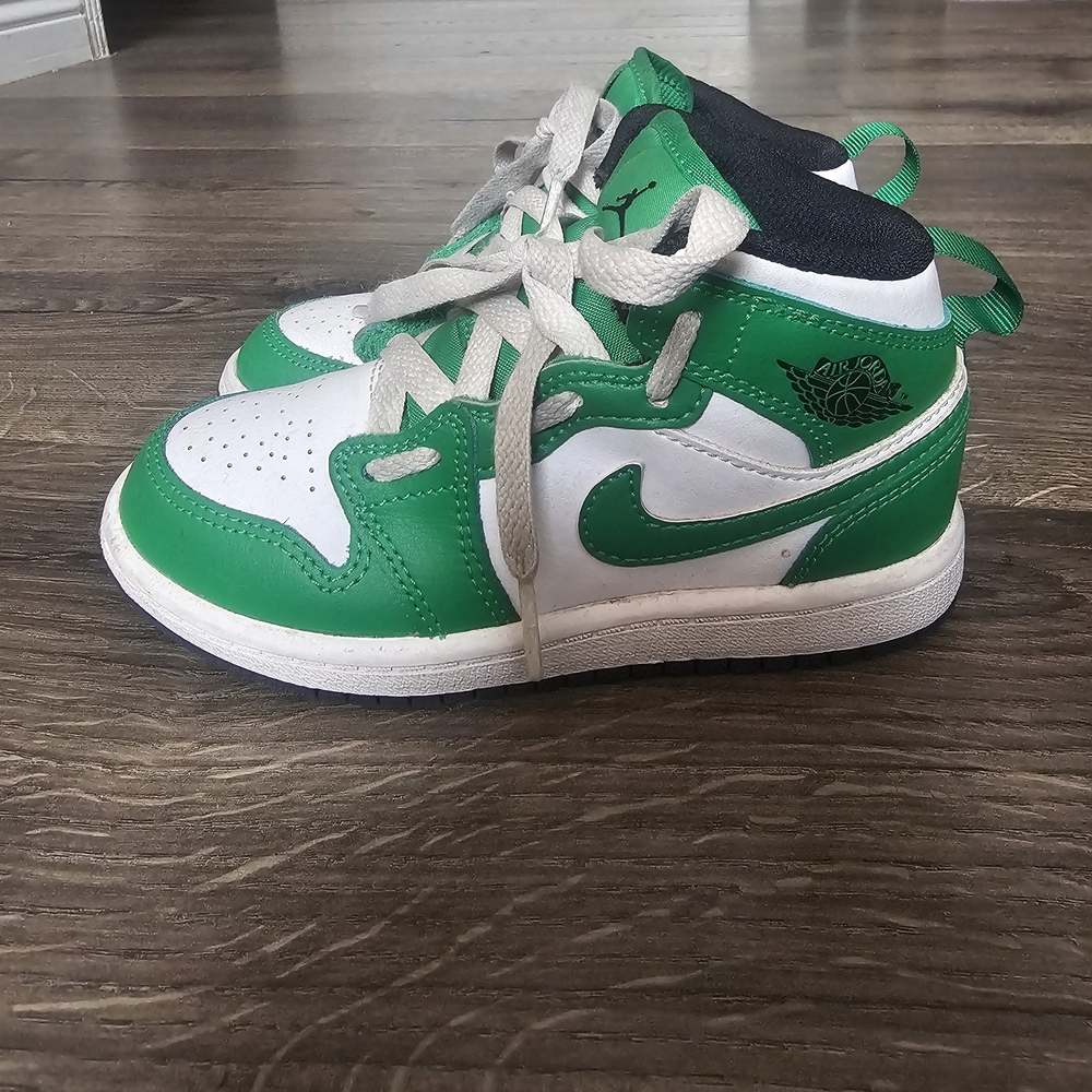 Nike Kids Green and White High-Top Sneakers